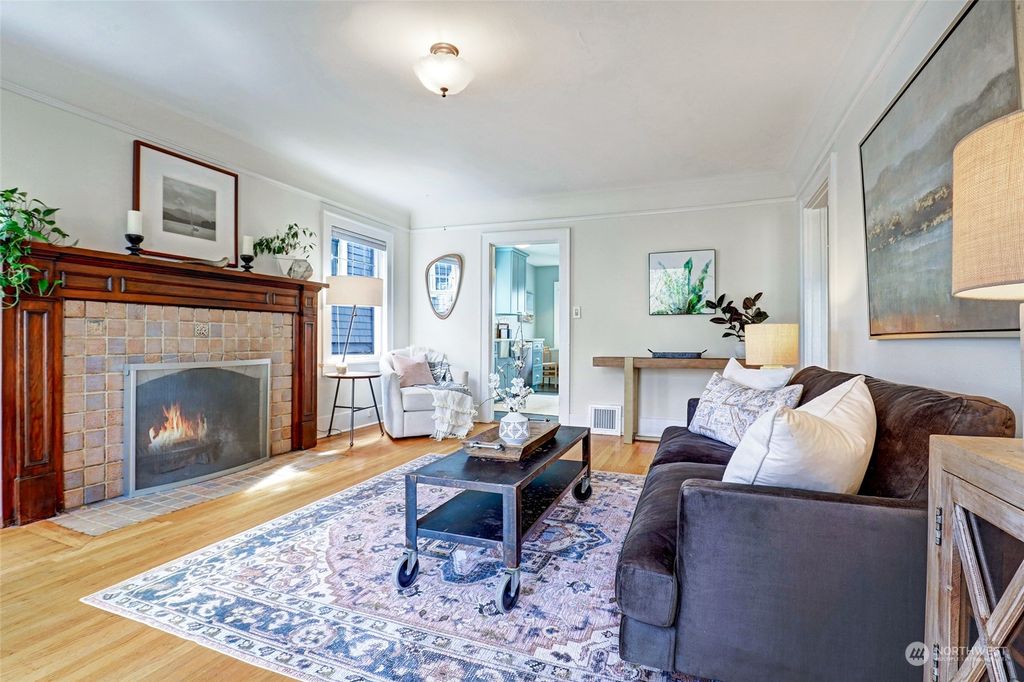 Photo of 1129 N 81st Street, Seattle, WA 98103 (MLS # 2209009)