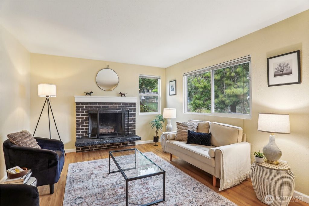 Photo of 5406 30th Avenue SW, Seattle, WA 98126 (MLS # 2352535)