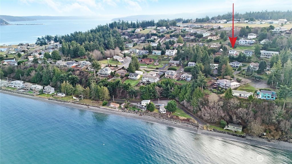 Photo of 320 N North Street, Sequim, WA 98382 (MLS # 2461274)