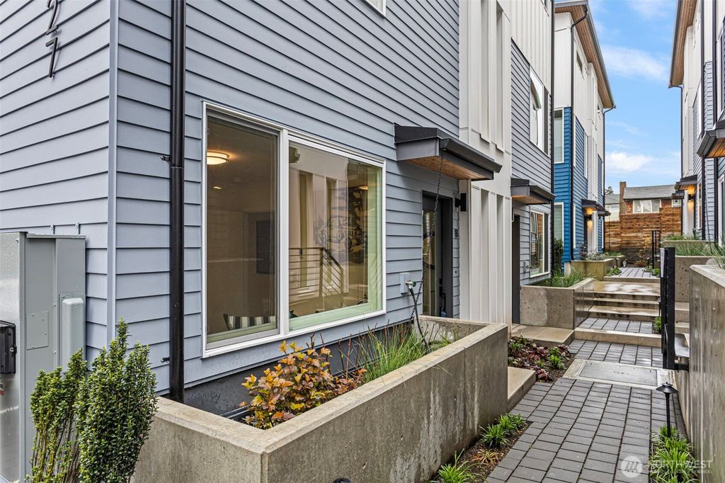 Photo of 2527 29th Avenue S #B, Seattle, WA 98144 (MLS # 2482062)