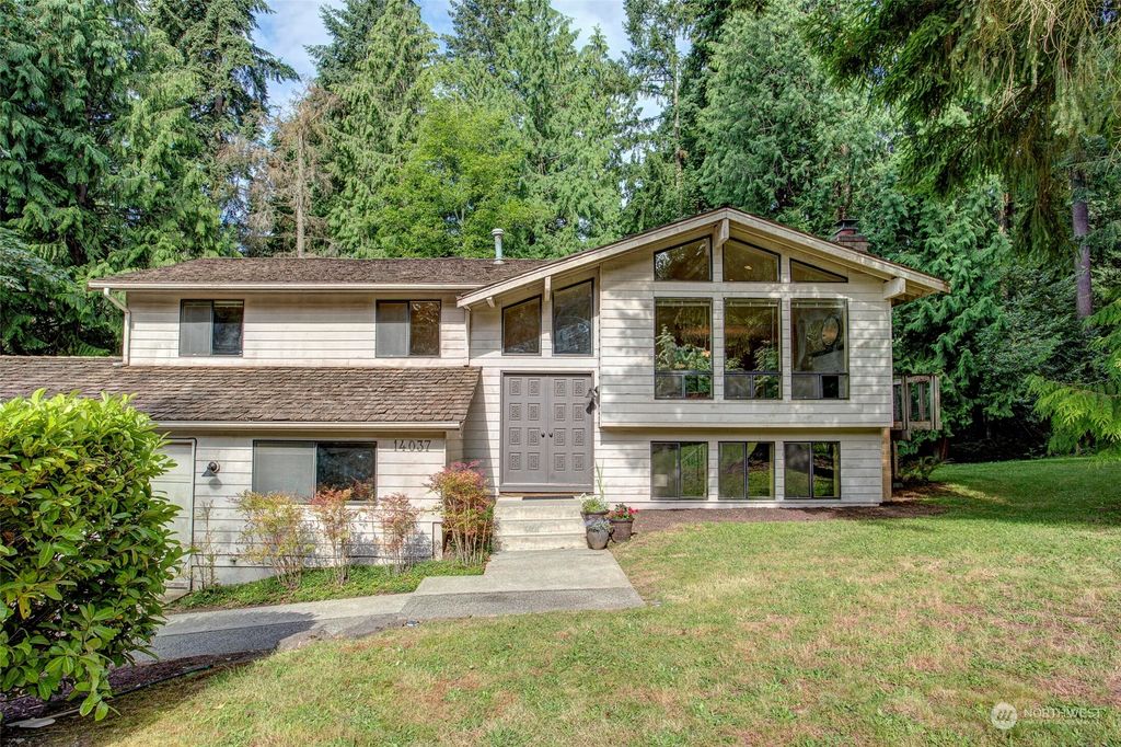 Photo of 14037 168th Avenue NE, Woodinville, WA 98072 (MLS # 2012350)
