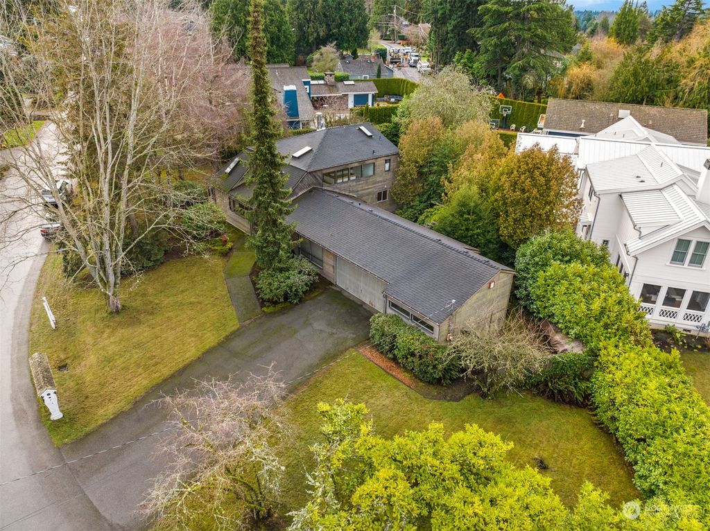 Photo of 4635 95th Avenue NE, Bellevue, WA 98004 (MLS # 2168400)