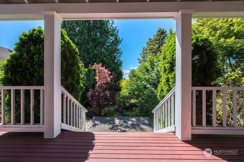 Photo of 5632 44th Avenue SW, Seattle, WA 98136 (MLS # 2251509)