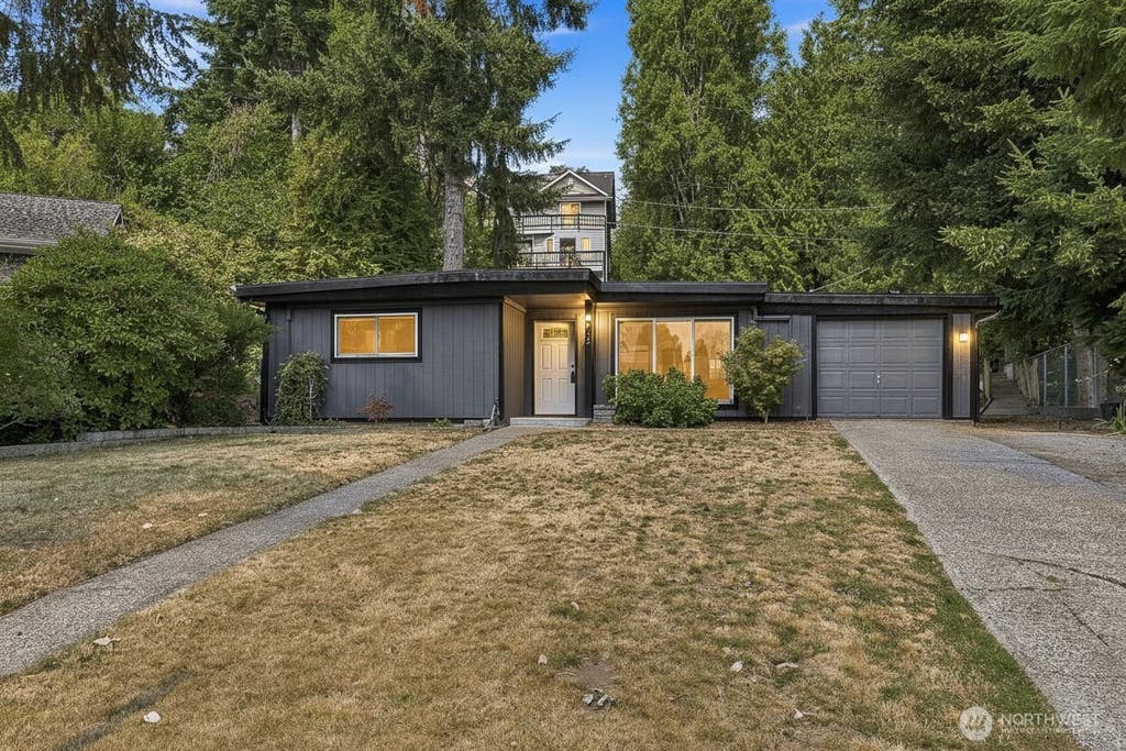 Photo of 3012 SW 102nd Street, Seattle, WA 98146 (MLS # 2482064)