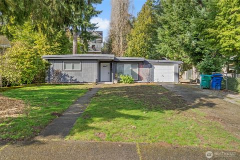 Photo of 3012 SW 102nd Street, Seattle, WA 98146 (MLS # 2482064)