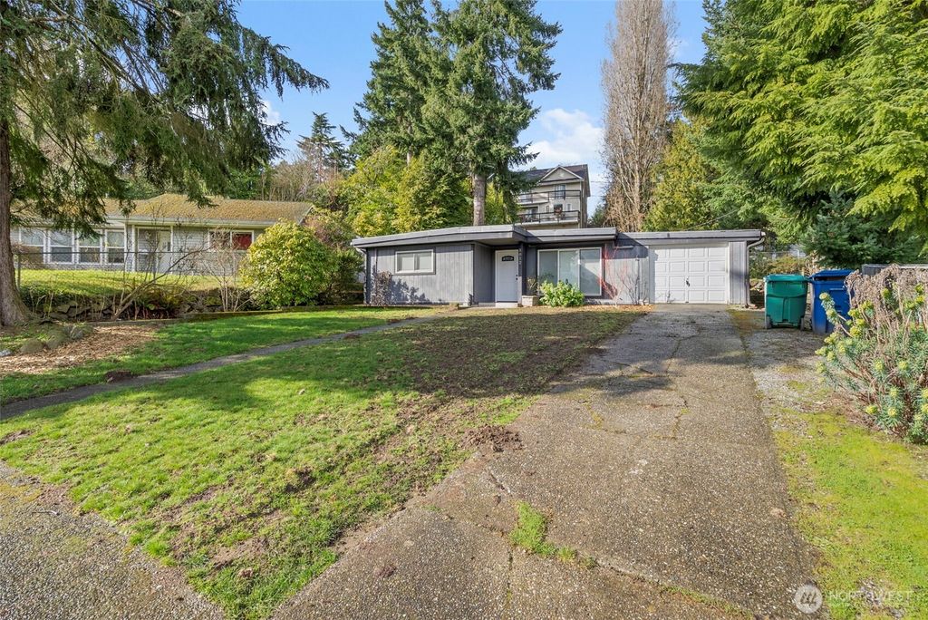 Photo of 3012 SW 102nd Street, Seattle, WA 98146 (MLS # 2482064)