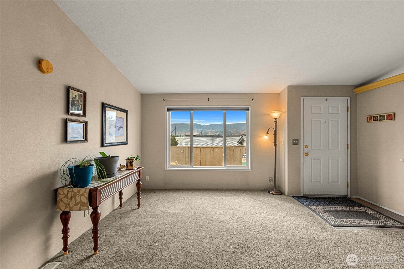 558 Morning View Avenue