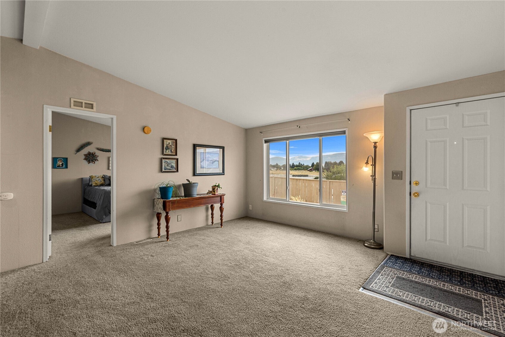 558 Morning View Avenue
