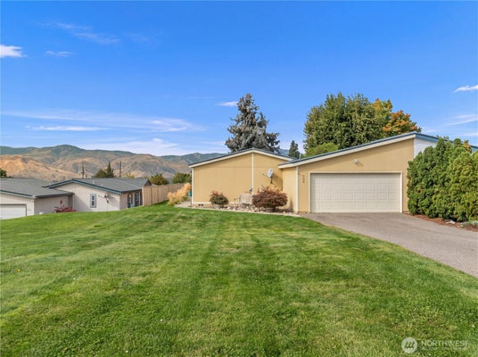 558 MORNING VIEW AVE, EAST WENATCHEE, WA 98802 - Image eab0b97ff9889cfda6a9bac3a5f2269d/2595924697