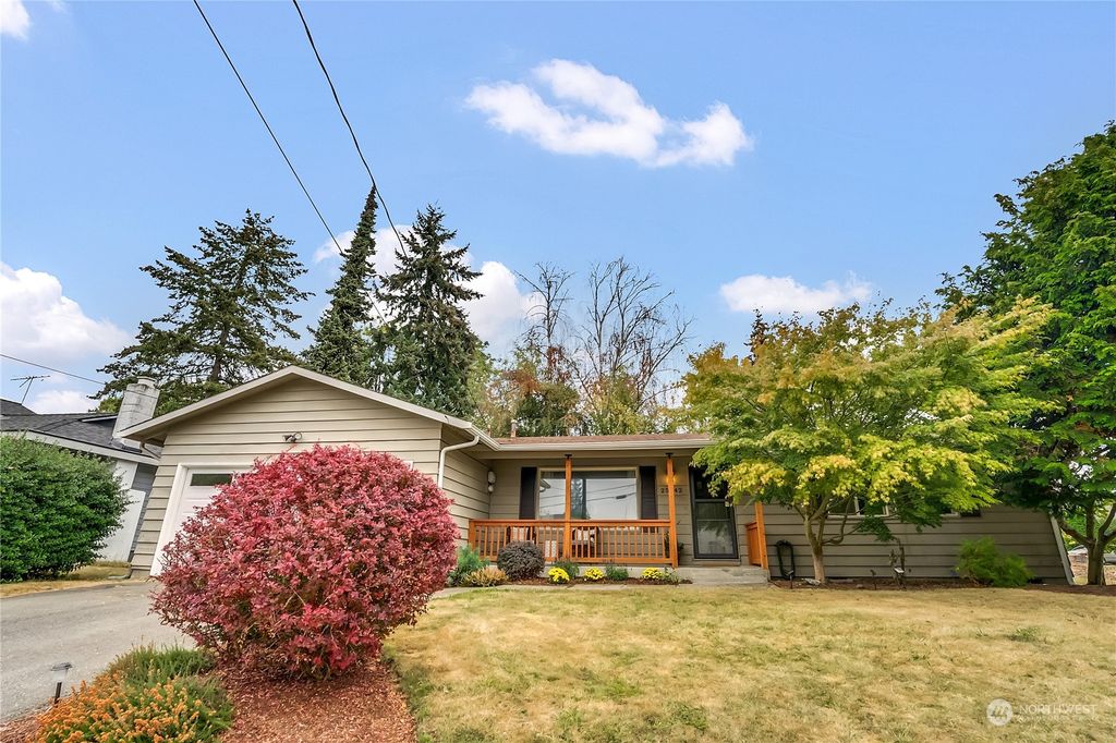 Photo of 25842 13th Place S, Des Moines, WA 98198 (MLS # 2004576)