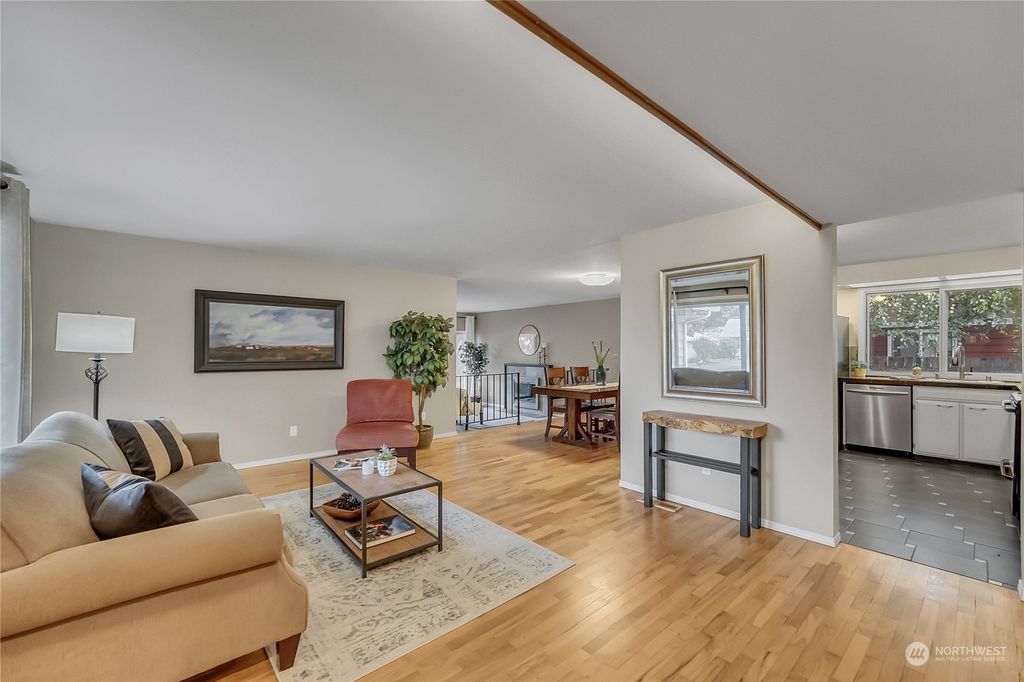 Photo of 25842 13th Place S, Des Moines, WA 98198 (MLS # 2004576)