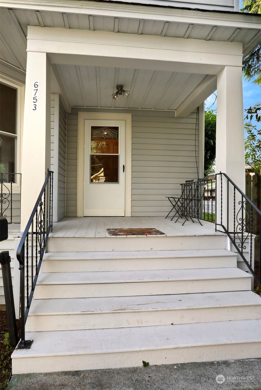 Photo of 6753 26th Avenue NW, Seattle, WA 98117 (MLS # 2173951)