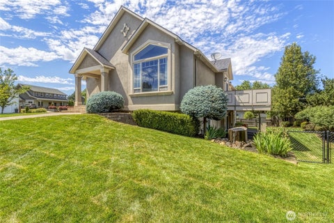 Photo of 10 Wolf Fork Place, Walla Walla, WA 99362 (MLS # 2526879)