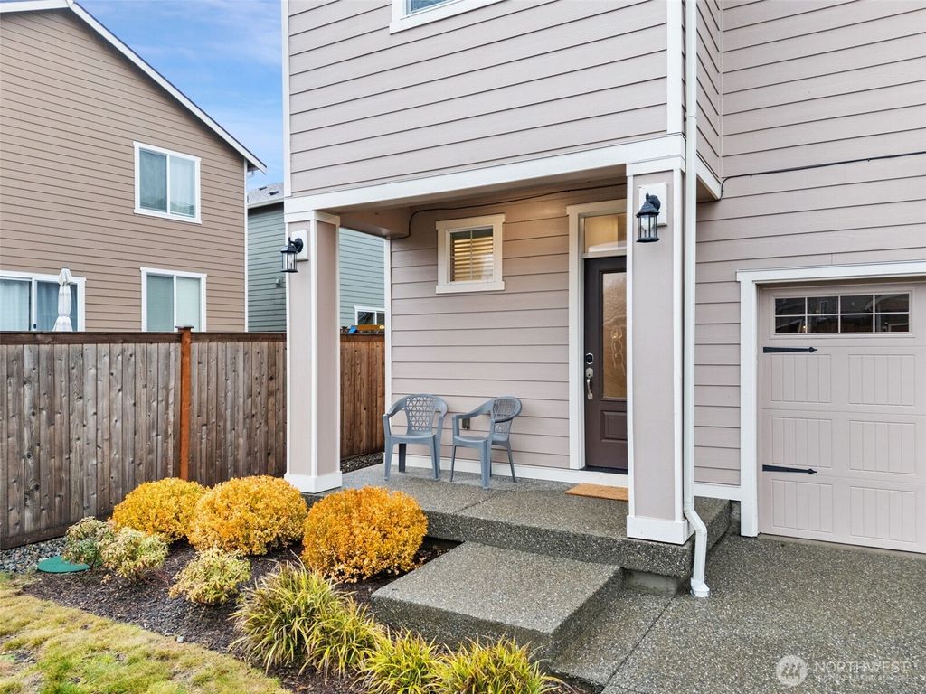 Photo of 4462 Sand Dollar Street, Bremerton, WA 98312 (MLS # 2474765)