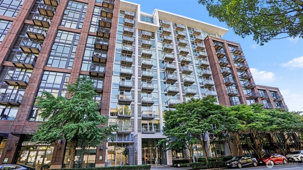 Photo of 2911 2nd Avenue #515, Seattle, WA 98121 (MLS # 2567960)