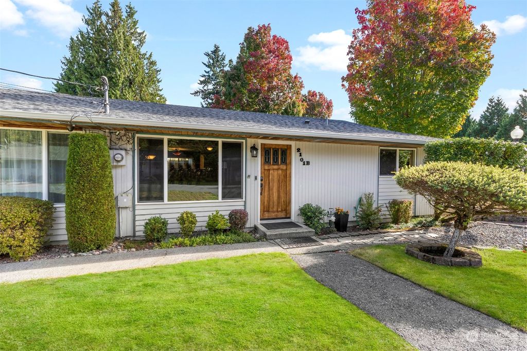 Photo of 2101 107th Street SE #B, Everett, WA 98208 (MLS # 2297678)