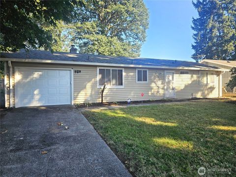 Photo of 816 Oakcrest Street SE, Lacey, WA 98503 (MLS # 2422780)