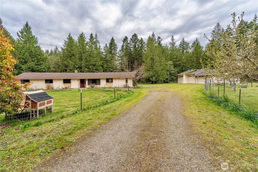 Photo of 154 Belbrook Lane, Port Angeles, WA 98362 (MLS # 2506949)