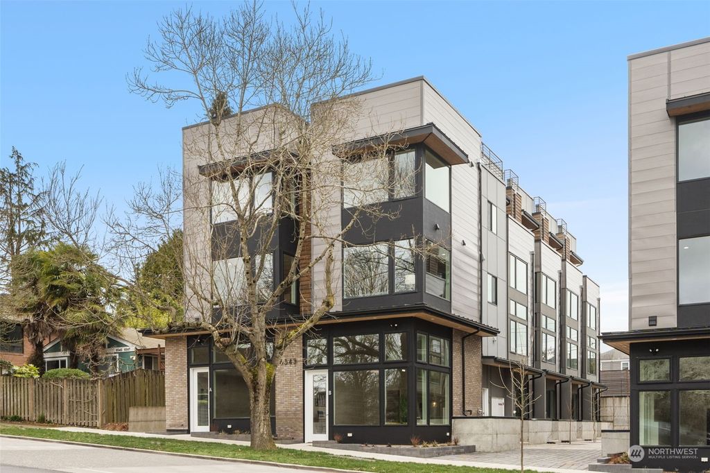 Photo of 6537 B 35th Avenue SW, Seattle, WA 98126 (MLS # 2037128)