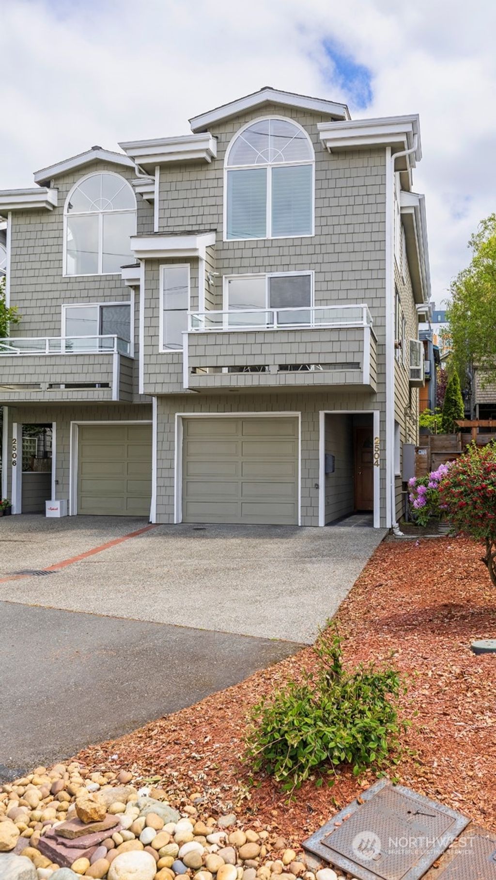 Photo of 2504 Fairview Avenue E, Seattle, WA 98102 (MLS # 2243975)