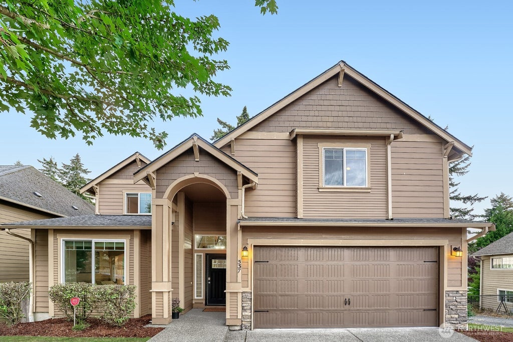 Photo of 537 Queen Avenue NE, Renton, WA 98056 (MLS # 2578788)