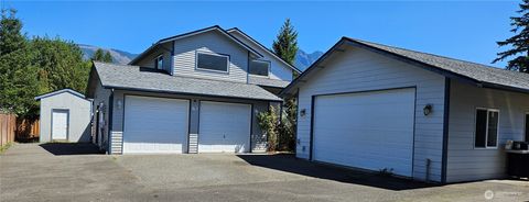 Photo of 115 Grand Avenue W, Gold Bar, WA 98251 (MLS # 2419975)