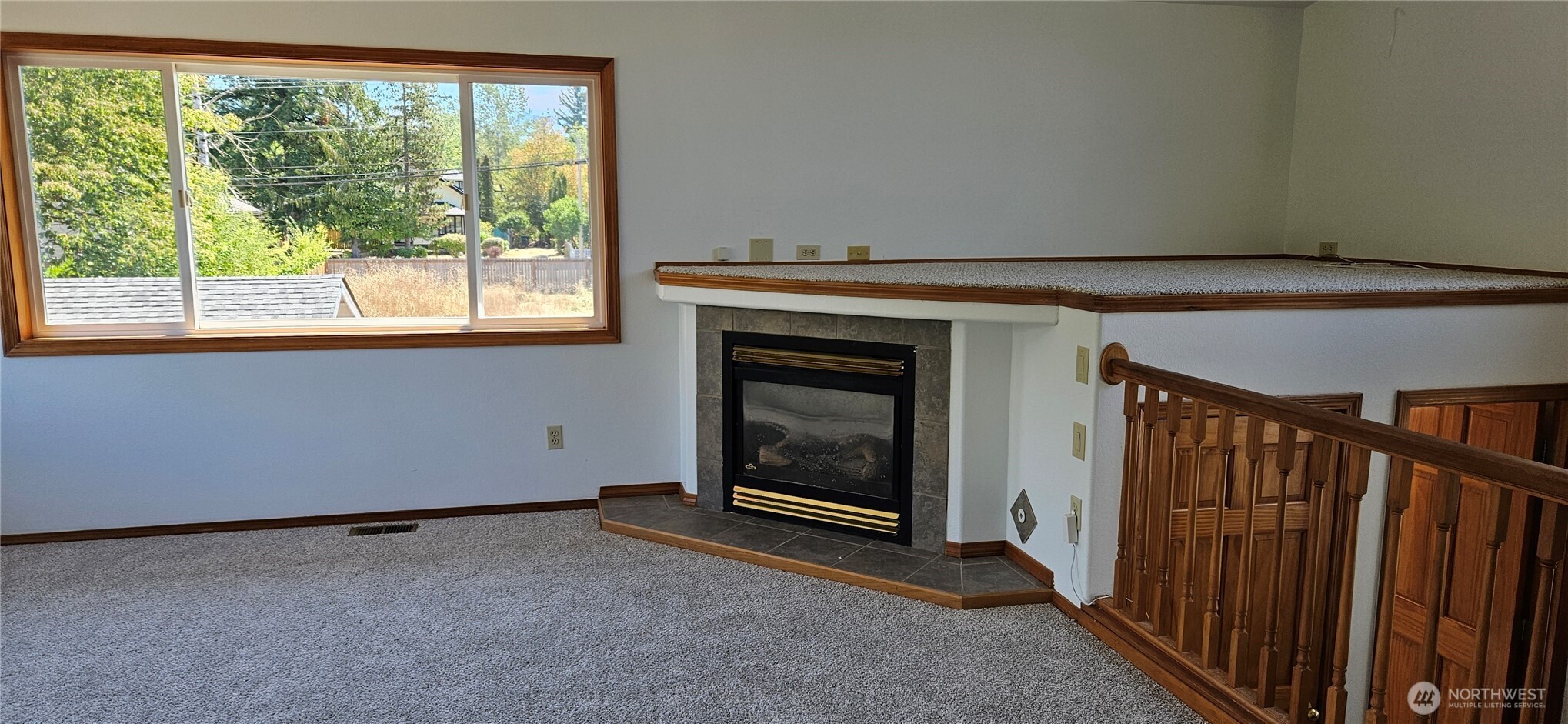 115 Grand Avenue W