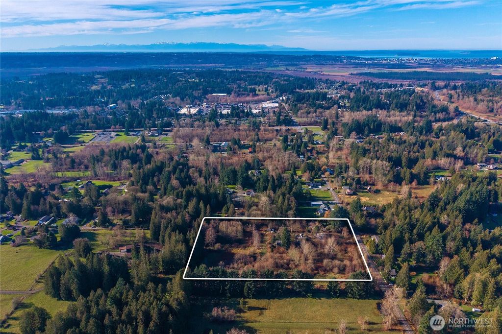 Photo of 10330 56th St SE St, Snohomish, WA 98290 (MLS # 2482154)