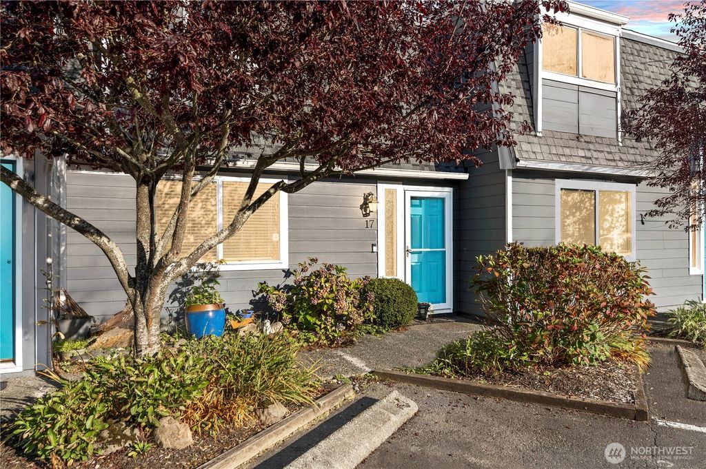 Photo of 1421 W Casino Road #A17, Everett, WA 98204 (MLS # 2437788)