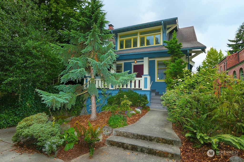 Photo of 3211 Hunter Boulevard S, Seattle, WA 98144 (MLS # 2151464)