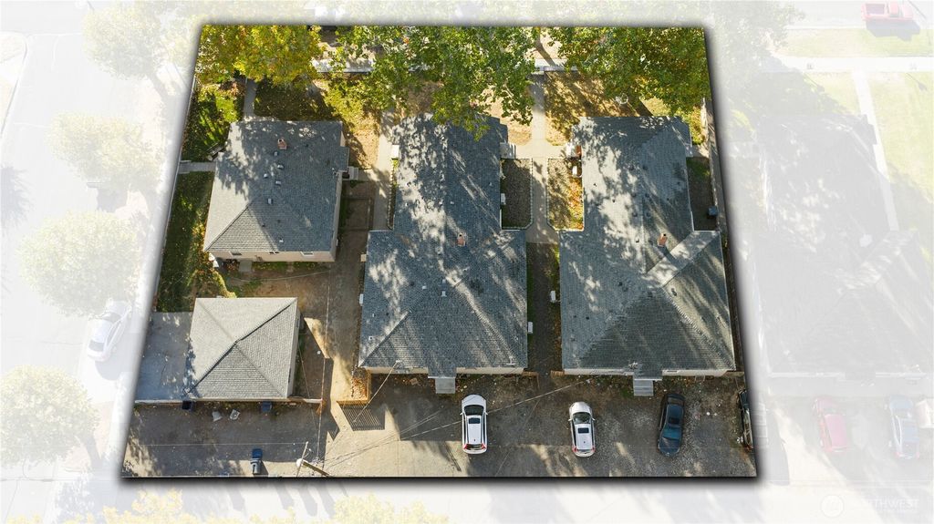 Photo of 1311 W Shoshone Street, Pasco, WA 99301 (MLS # 2500414)