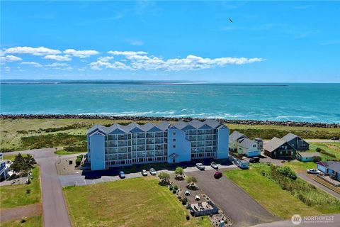 Photo of 401 Westport View VW SW #507, Ocean Shores, WA 98569 (MLS # 2517232)