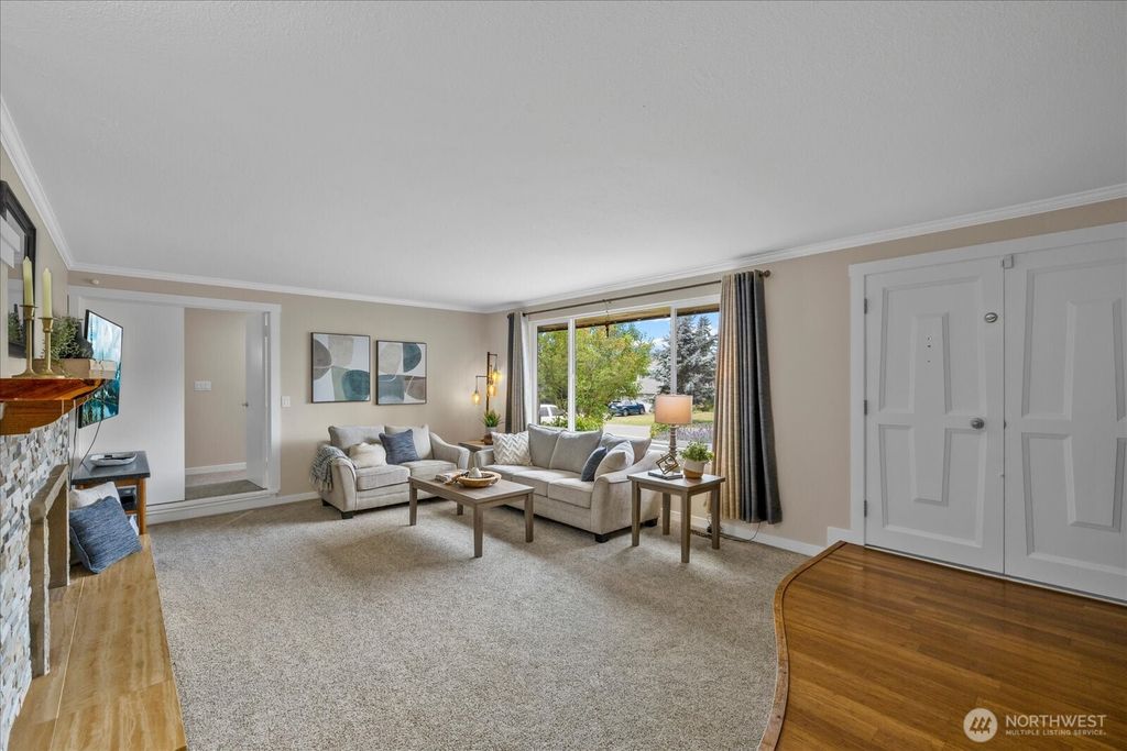 Photo of 26214 143rd Avenue SE, Kent, WA 98042 (MLS # 2397977)