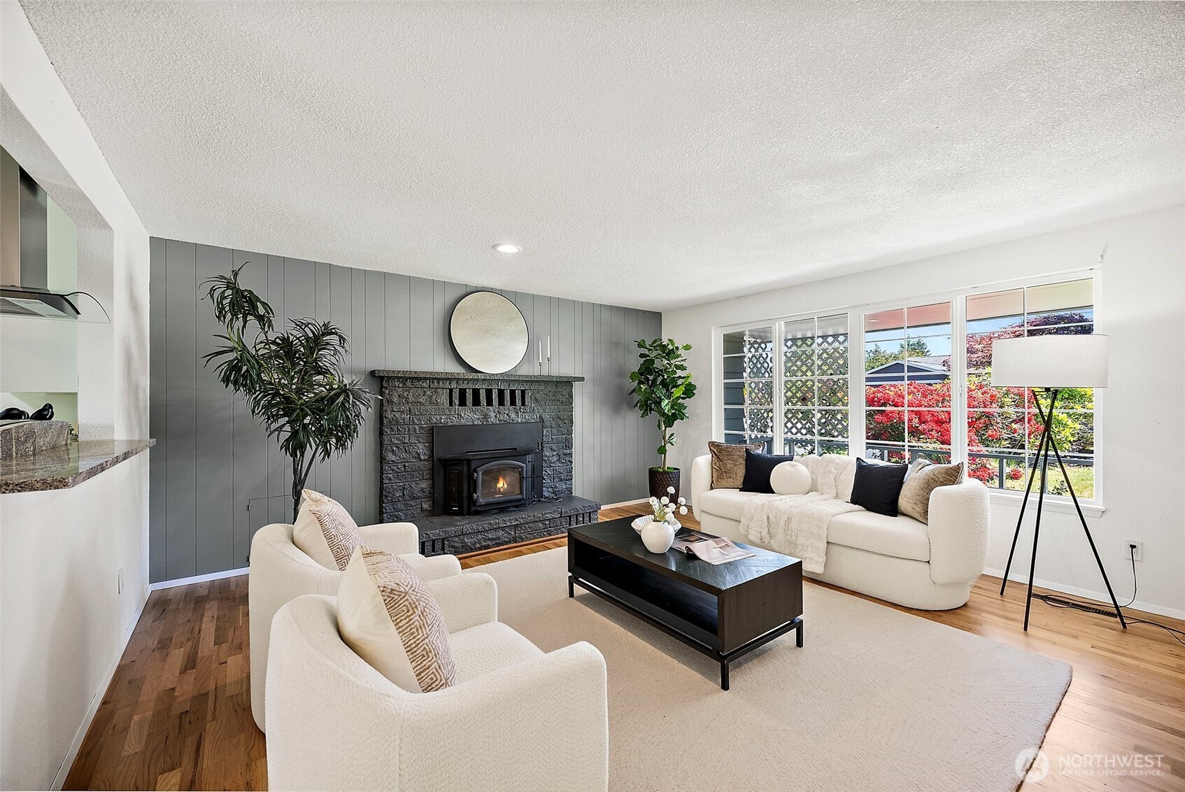 1102 Paradise Parkway