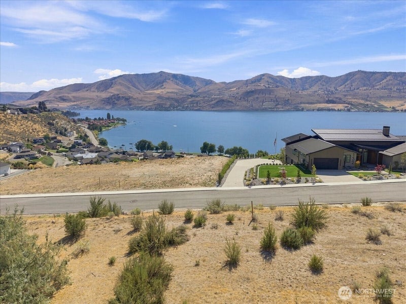 127 Crystal Crest Drive