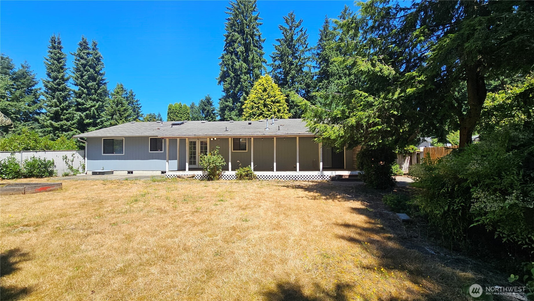 1041 Pacific Park Drive SE