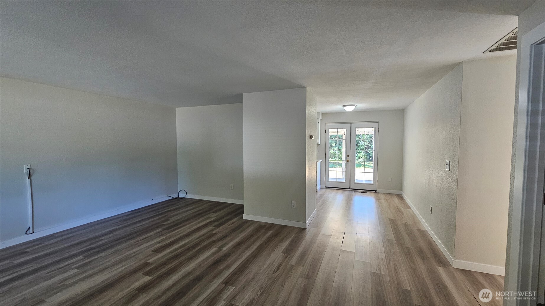 1041 Pacific Park Drive SE