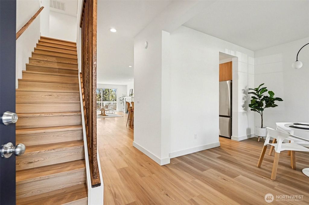 Photo of 19611 140th Avenue SE, Renton, WA 98058 (MLS # 2502315)