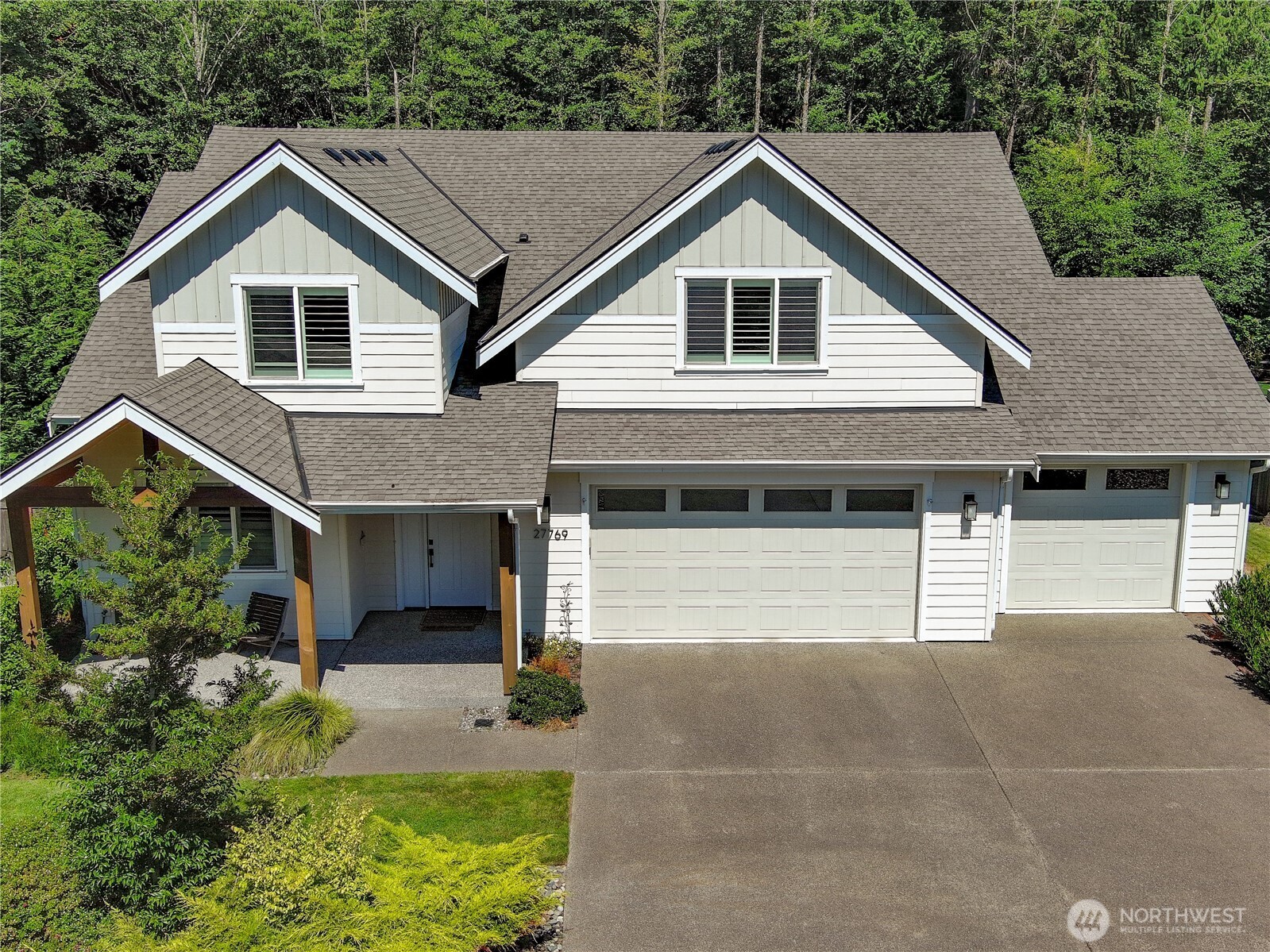 27769 McIntosh Loop NE