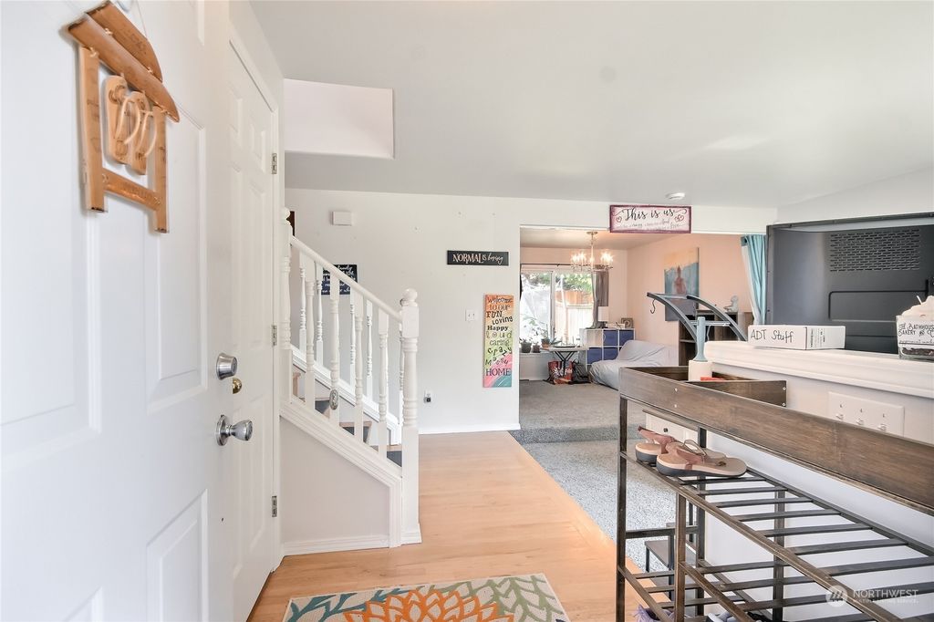 Photo of 19008 114th Court SE, Renton, WA 98055 (MLS # 2131271)