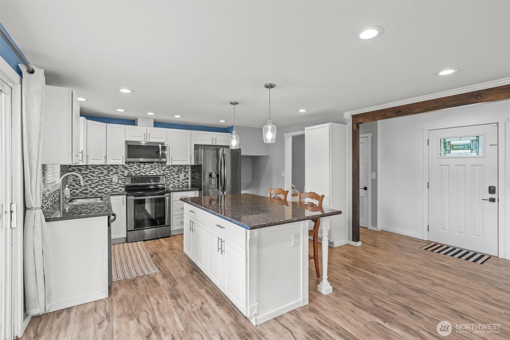 8127 Sherwood Forest Street SW