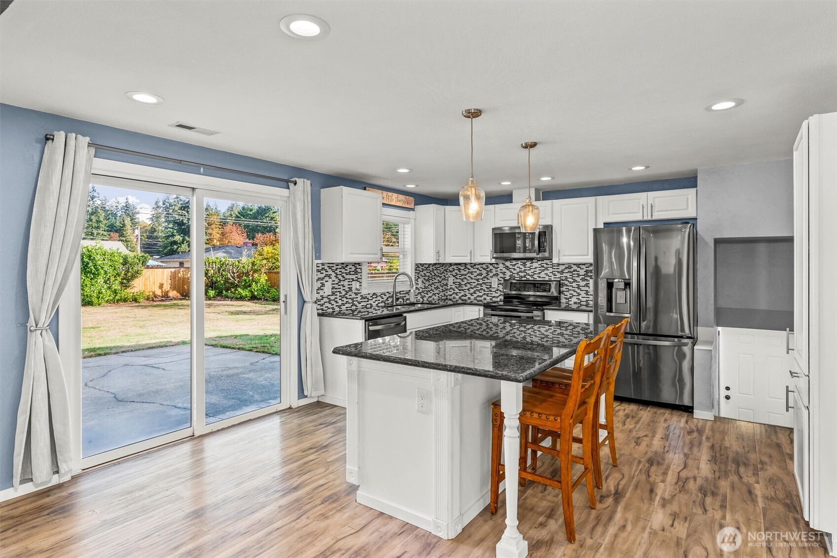 8127 Sherwood Forest Street SW