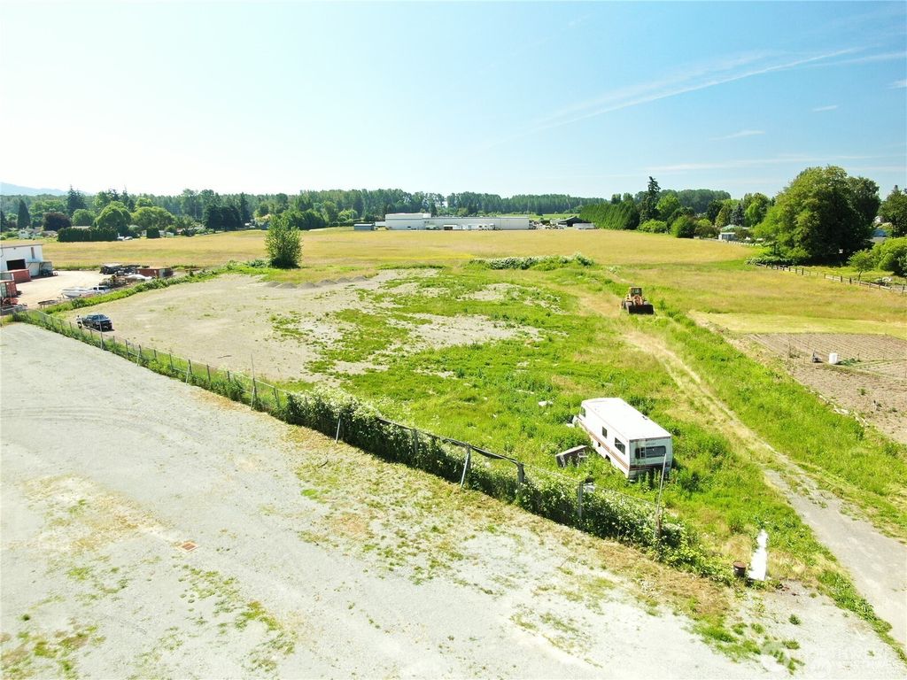 Photo of 17900 State Route 536, Mount Vernon, WA 98273 (MLS # 2465696)