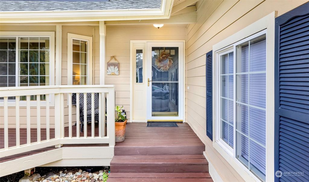 Photo of 25508 Cumberland Way, Black Diamond, WA 98010 (MLS # 2205339)