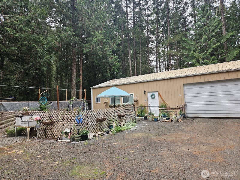 11 N Hamma Hamma Drive W