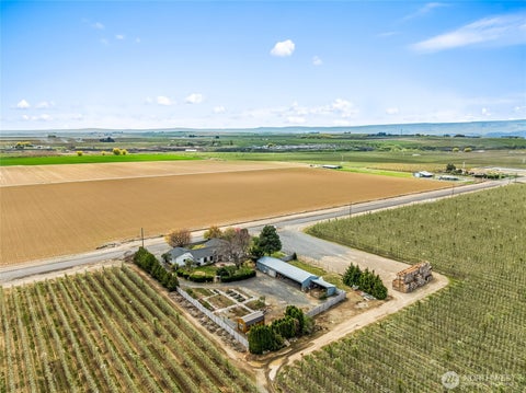 Photo of 20272 RD 11 NW, Quincy, WA 98848 (MLS # 2506152)