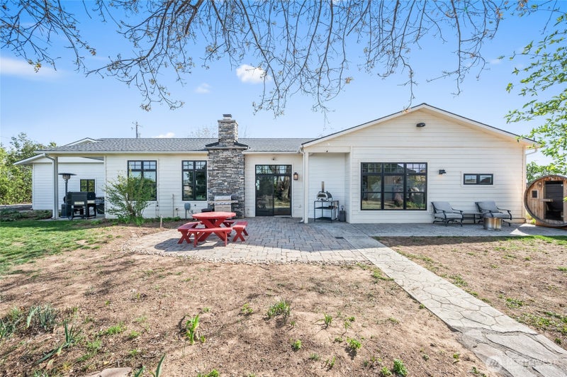 20272 RD 11 NW