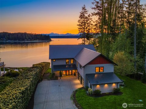 Photo of 6783 NE Bergman Road, Bainbridge Island, WA 98110 (MLS # 2516916)