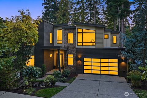 Photo of 6809 120th Avenue NE, Kirkland, WA 98033 (MLS # 2444808)