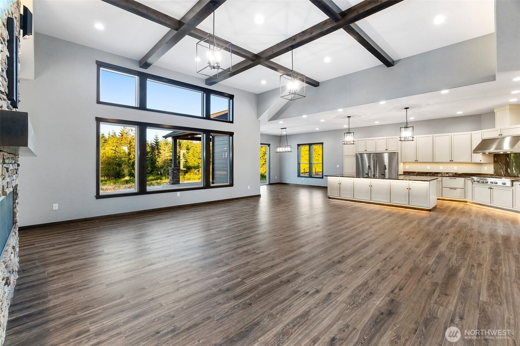 200 SE Sister Meadows Lane